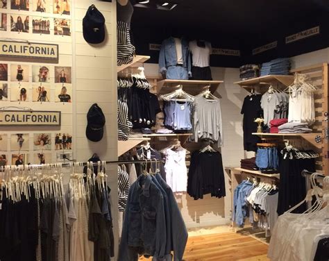 brandy melville the grove